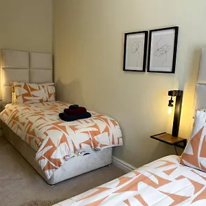Overleigh Cottage, With Optional Hot Tub Hire Chester