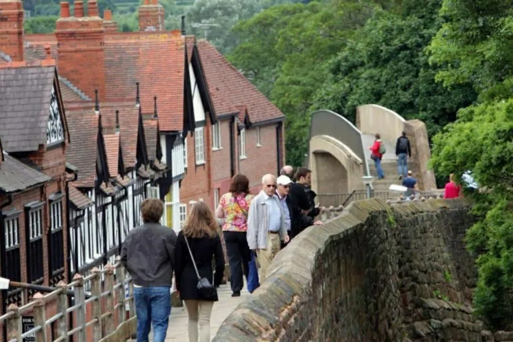 Spacious Duplex 2 Bed Apartment Central Location By Canal - Chester Uk