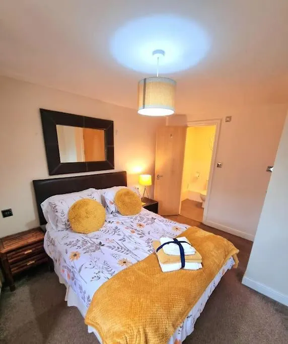 Spacious Duplex 2 Bed Apartment Central Location By Canal - Chester Uk United Kingdom