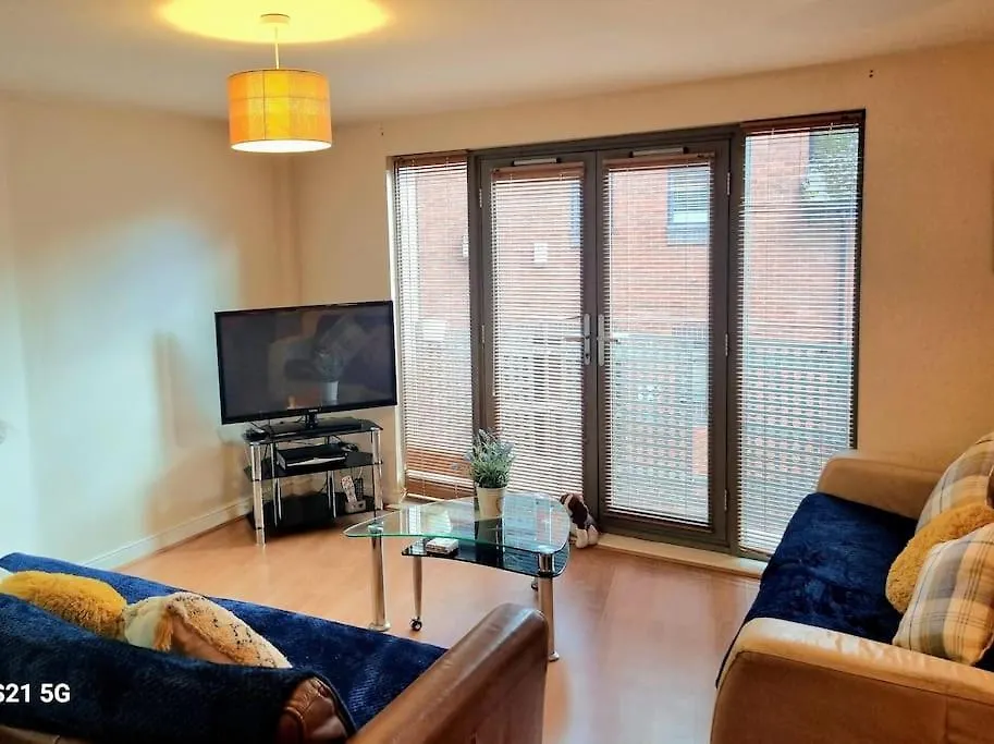 Spacious Duplex 2 Bed Apartment Central Location By Canal - Chester Uk 0*,  United Kingdom