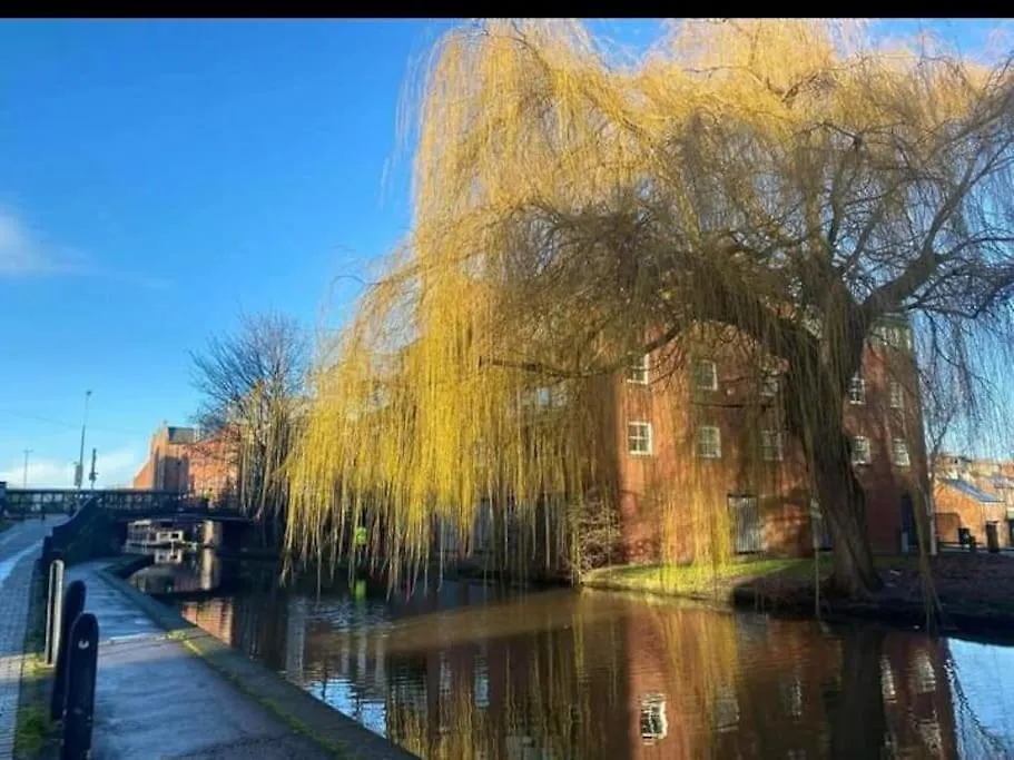 Spacious Duplex 2 Bed Apartment Central Location By Canal - Chester Uk